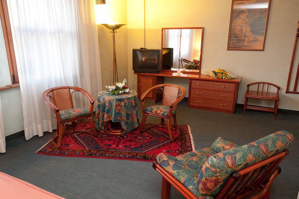 Hotel Villa Isabela SantʼAngelo المظهر الخارجي الصورة